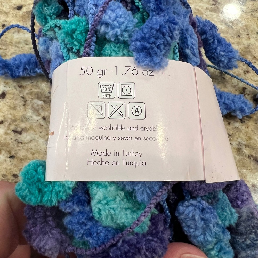 Gala Yarns Mixed Fiber Blue Teal Purple Variegated Novelty Boucle Yarn 50g - Picture 3 of 4